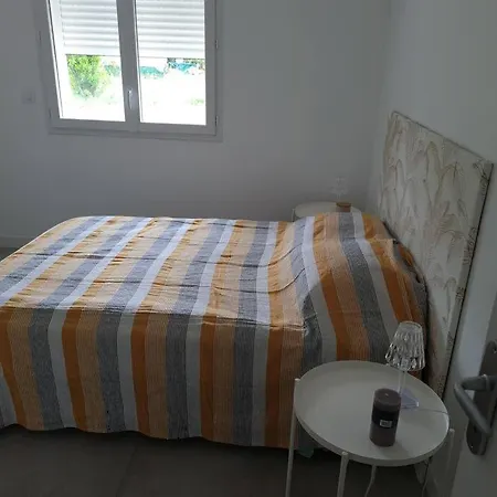 Logement Dans Villa Neuve Avec Acces Au Jardin Apartamento Prunelli-di-Fiumorbo