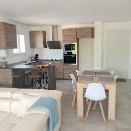 Logement Dans Villa Neuve Avec Acces Au Jardin Apartment *